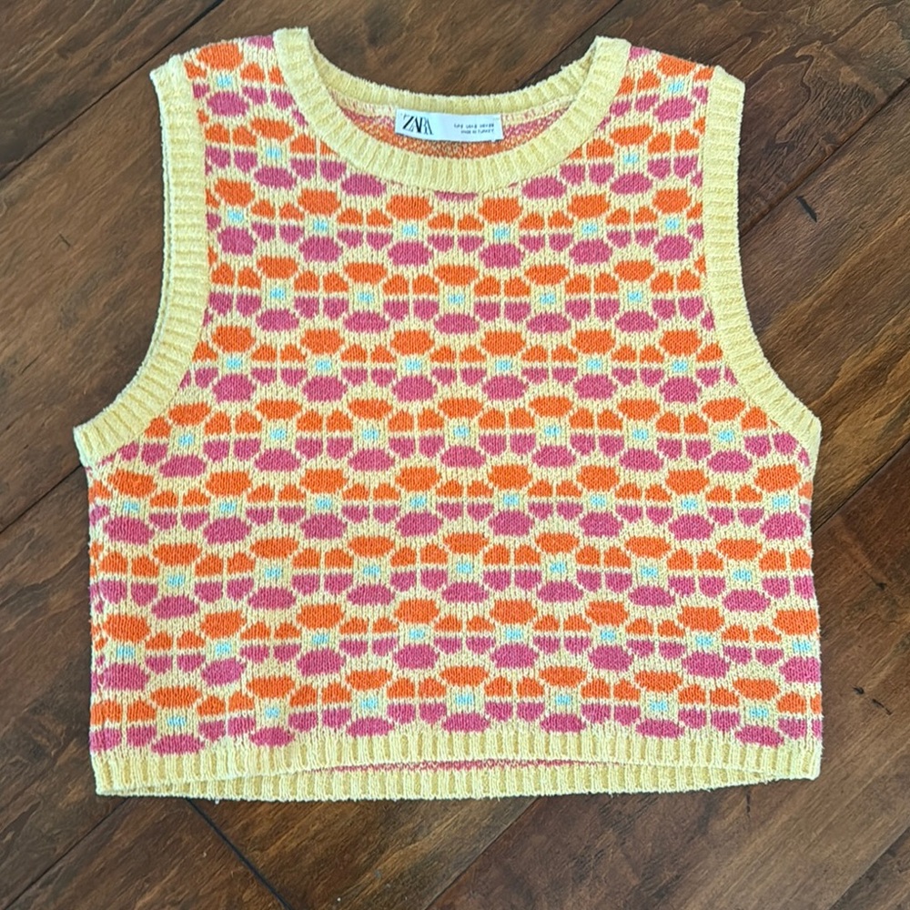 Zara S Multicolor Geometric Knit Vest Top